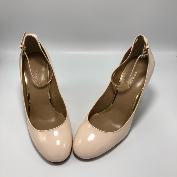 Banana Republic Shoes - Banana Republic patent leather blush pink heels